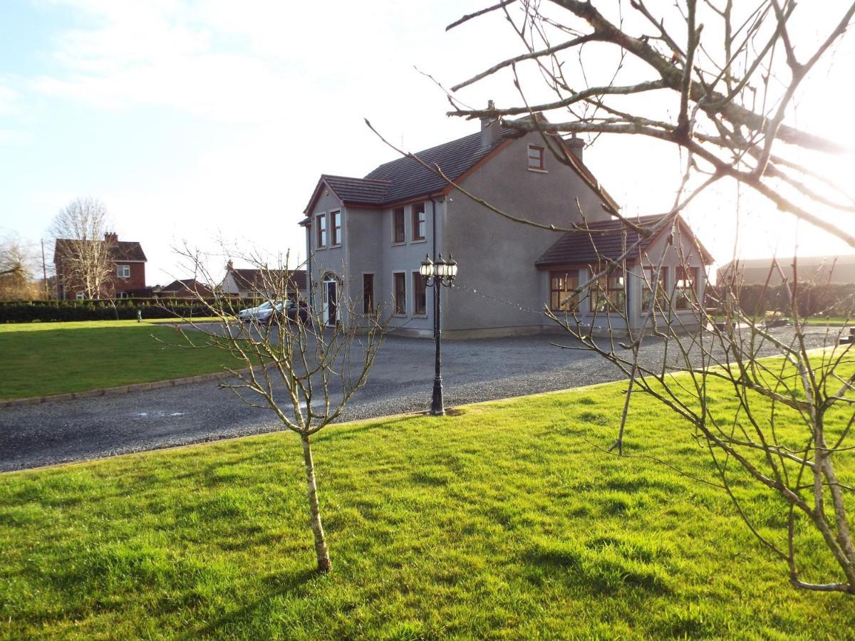 Knockalla Luxury Property With Hot Tub Suitable For Families Portadown Exterior foto