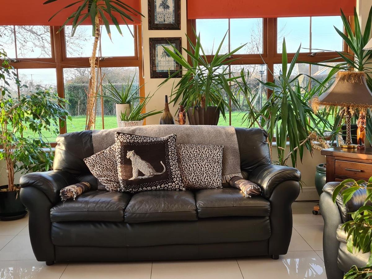 Knockalla Luxury Property With Hot Tub Suitable For Families Portadown Exterior foto